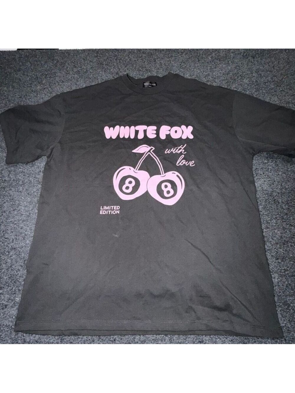 White Fox Boutique 8 Ball Cherry Graphic Oversized T Shirt XS/S Charcoal Pink